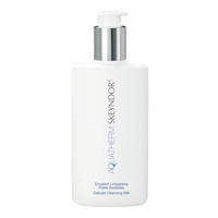 Aquatherm Delicate Cleansing Milk (Молочко очищающее для чувствительной кожи)